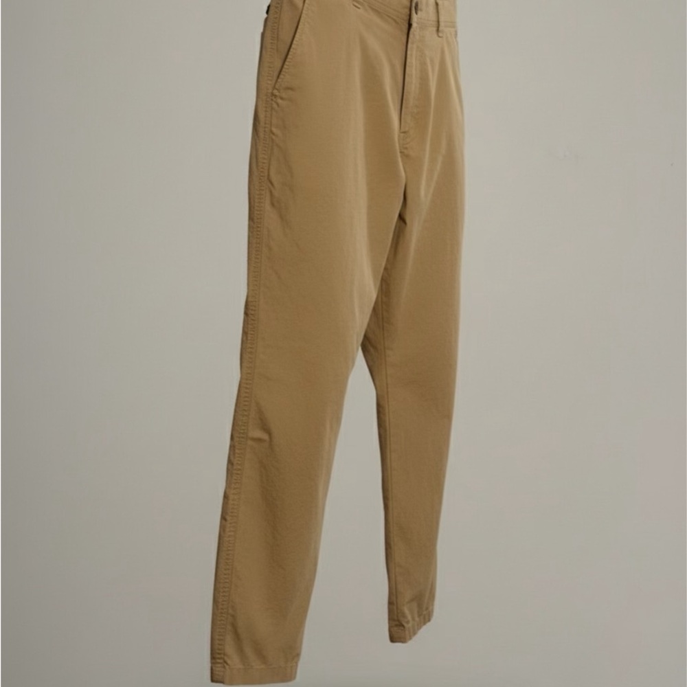 Women’s Columbia khaki pants 34W x 32‎ L - Picture 3 of 5